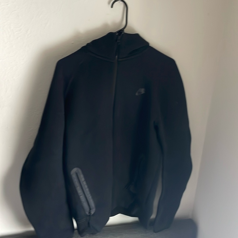 Nike Tech